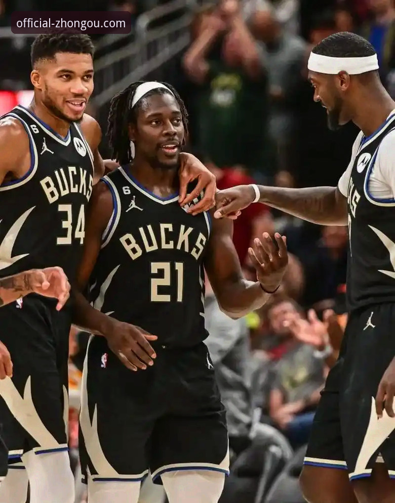NBA骑士vs湖人赛事复盘教程：如何在观赛中提升战术分析能力